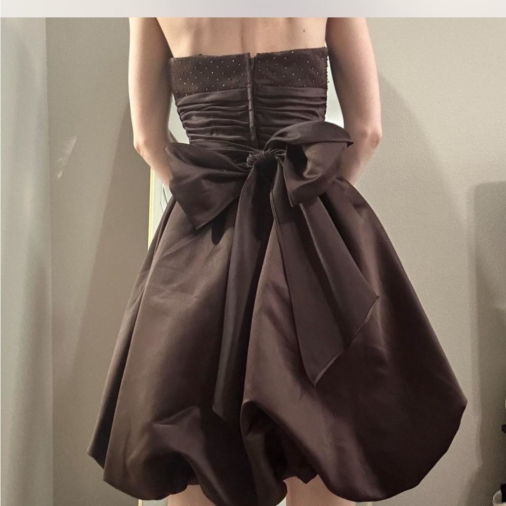 Elegant Brown Strapless Bow Dress